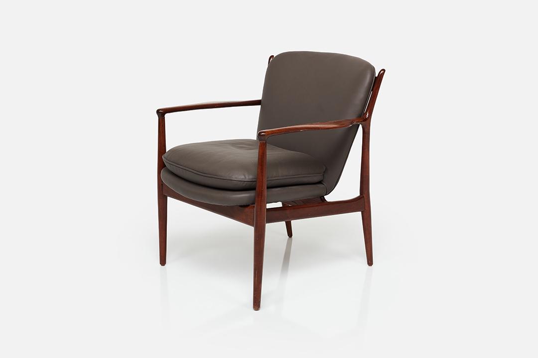 Finn Juhl, 'Diplomat' Easy Chair (1 of 12)