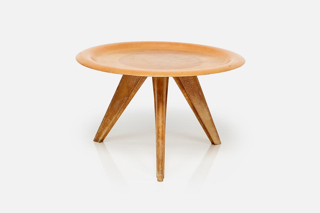 Zenith, Molded Fiberglass Table: Zenith Coffee table with three legs, 1950s Molded fiberglass. Underside inscribed "Zenith" in chalk. 18" H x 29" Diameter.