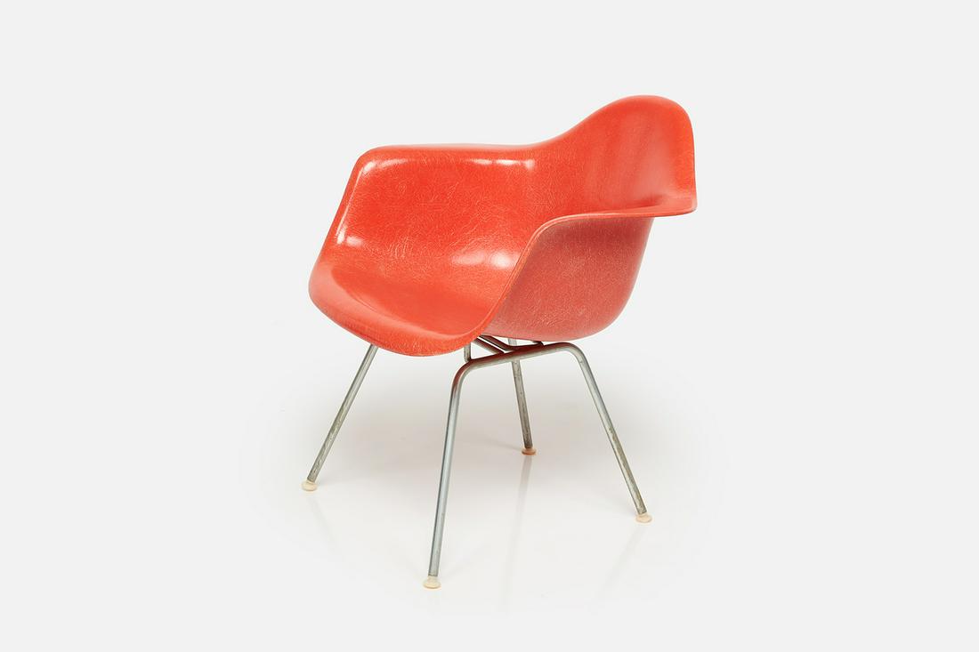 Charles & Ray Eames, 'MAX' Armshell Chair (1 of 16)
