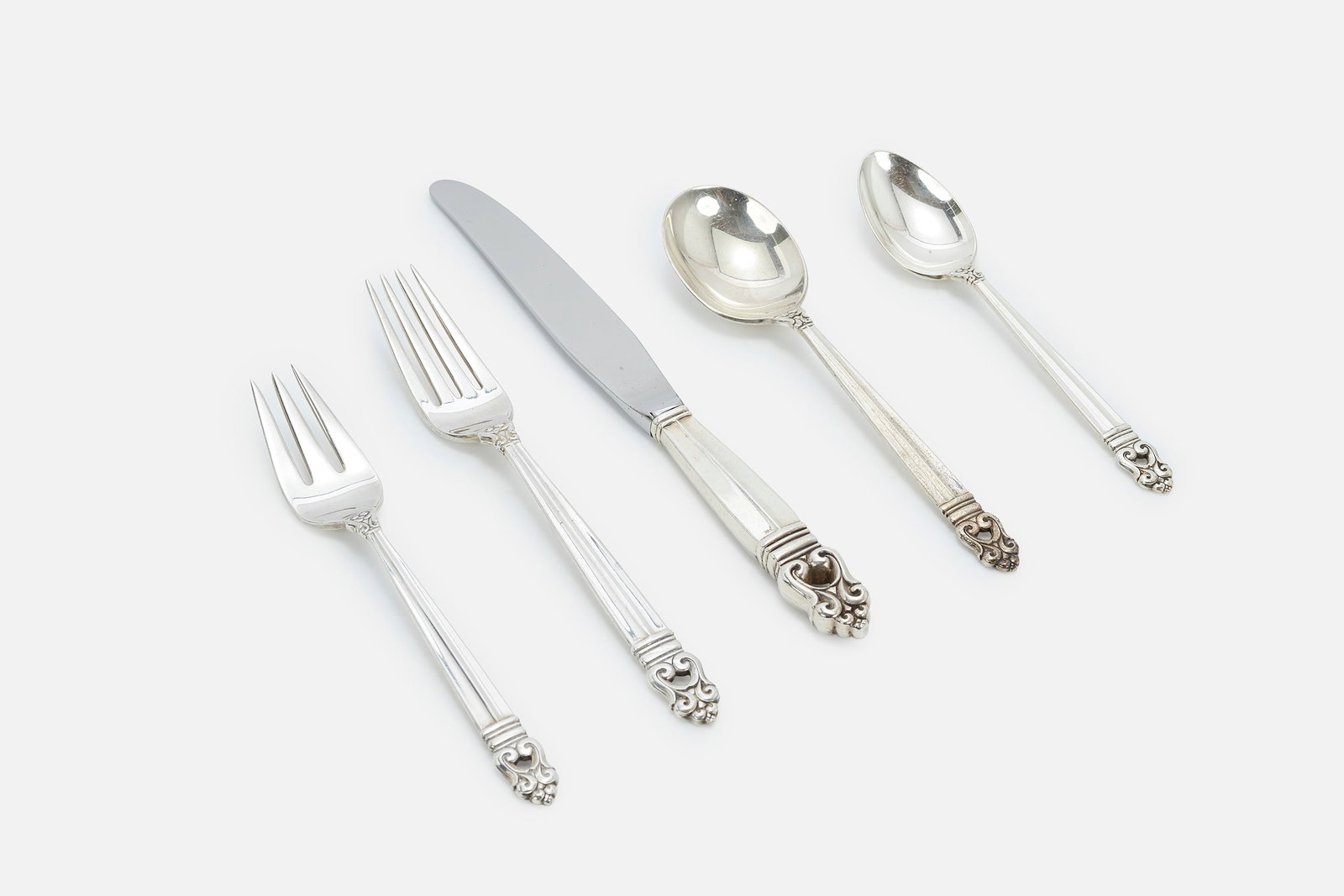 Alfred G. Kintz, 'Royal Danish' Sterling Flatware Set (60) (1 of 13)