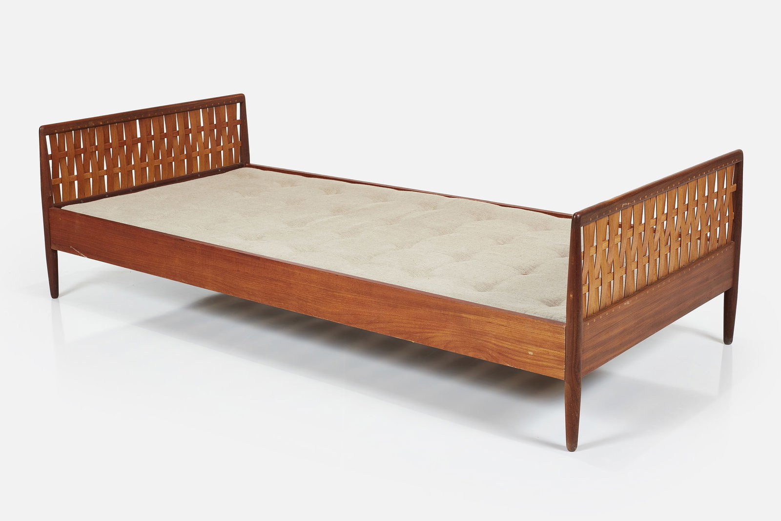 Danish, Daybed (1 of 18)