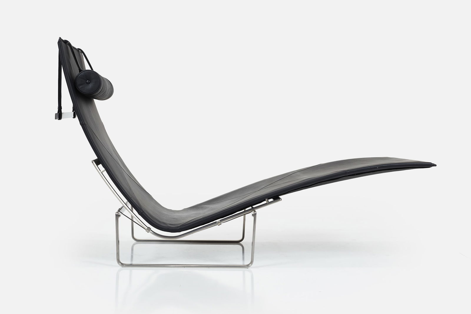 Poul Kjaerholm, PK24 Chaise Lounge (1 of 19)
