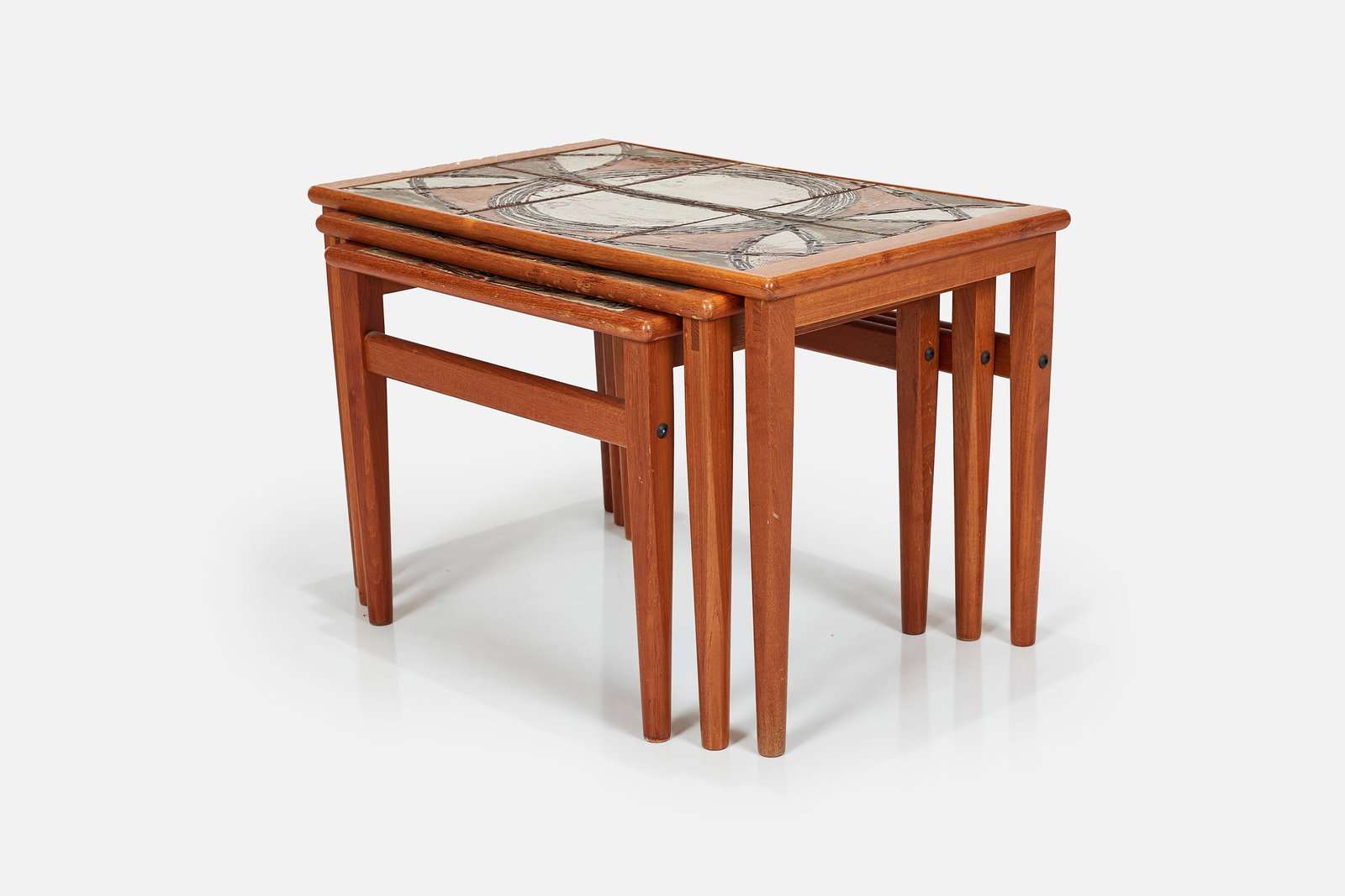 Ox-Art, Nesting Tables (3) (1 of 20)
