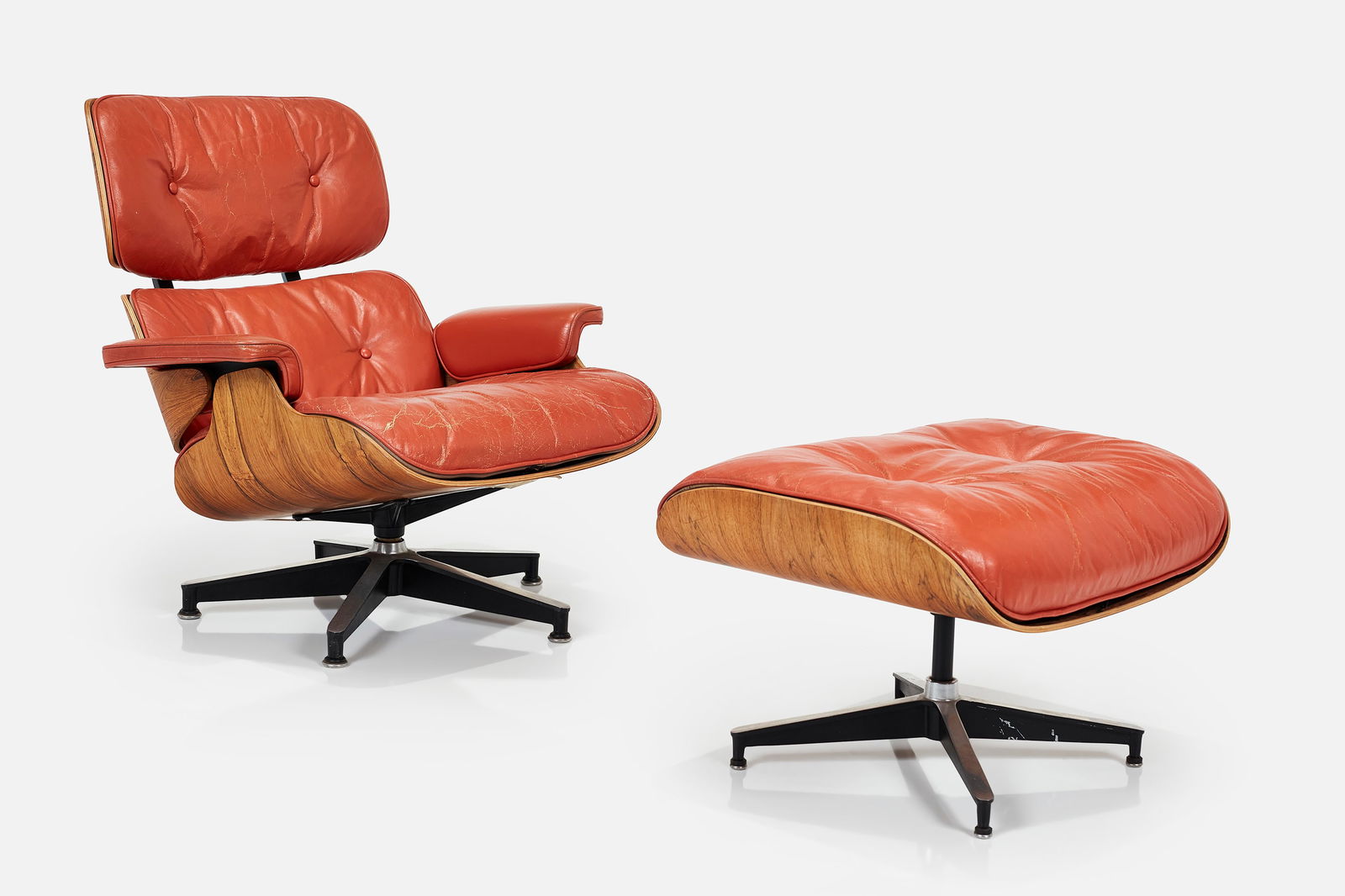 Charles + Ray Eames, Lounge Chair + Ottoman (2) (1 of 15)