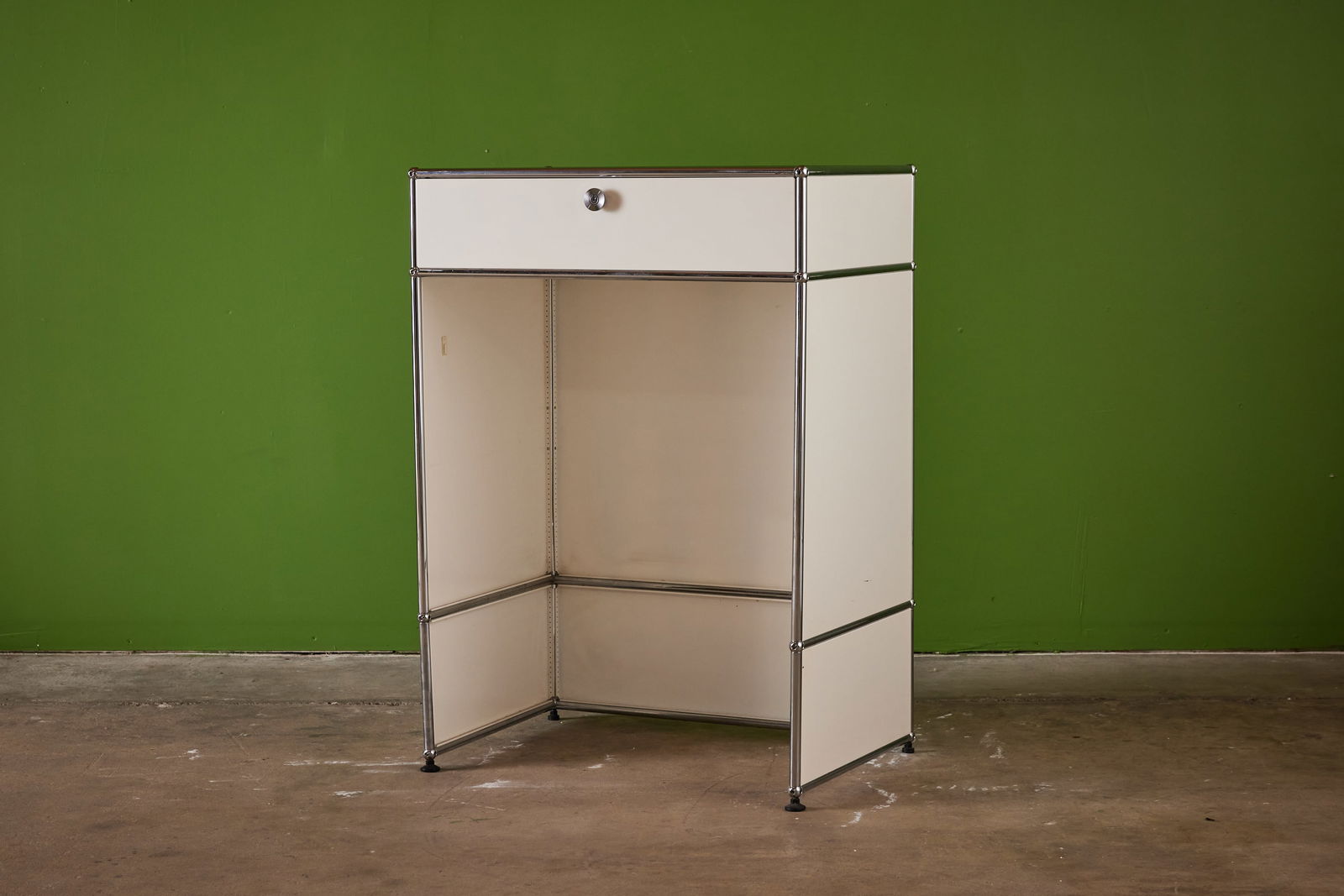 Fritz Haller + Paul Scharer, Tall Desk (1 of 11)