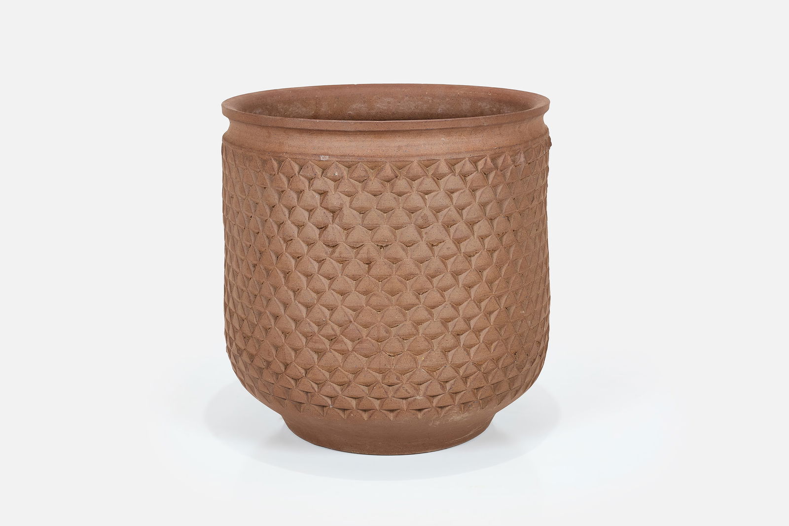 David Cressey + Robert Maxwell, Monumental 'Diamond Point' Planter: DAVID CRESSEY + ROBERT MAXWELLMonumental 'Diamond Point' planter, ca. 1977Stoneware. Produced by Earthgender, USA. 24.5" H x 23.75" Diameter