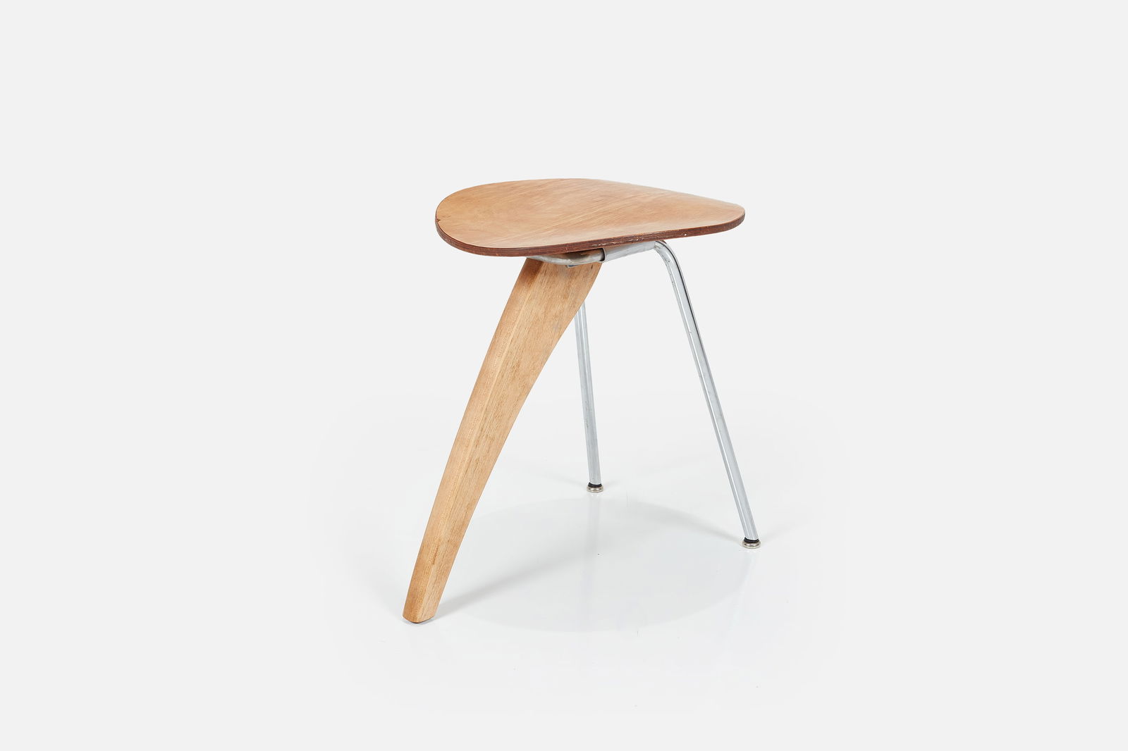 Isamu Noguchi, Model IN-22 'Rudder' Stool (1 of 11)