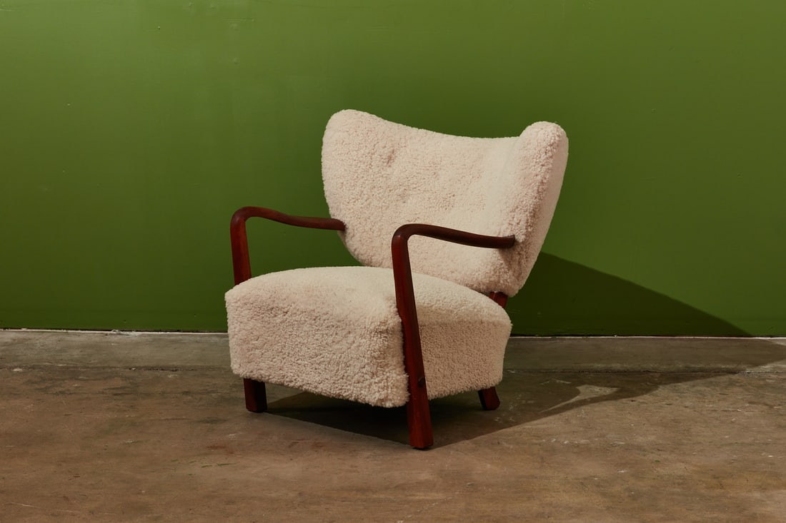 Hos Wulff, Lounge Chair (1 of 13)