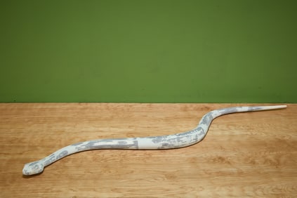 Frank Gehry, Snake Lamp Form