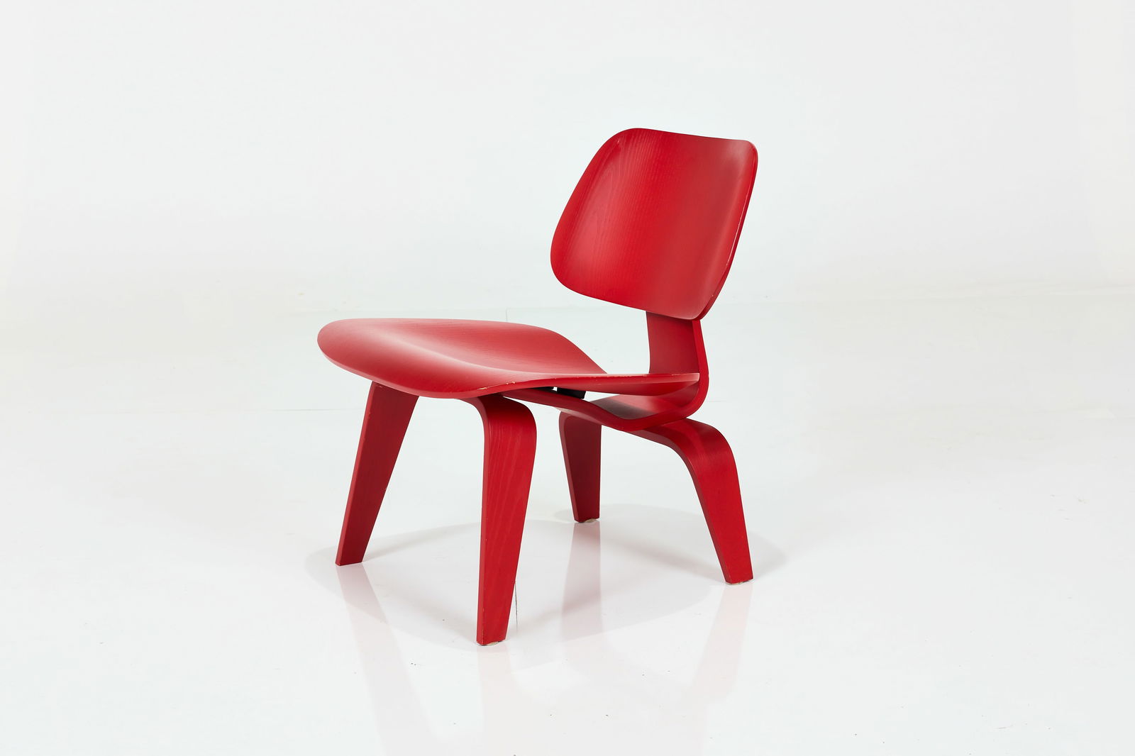 Charles + Ray Eames, LCW Chair (1 of 12)