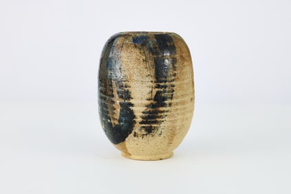 Toshiko Takaezu, Vase