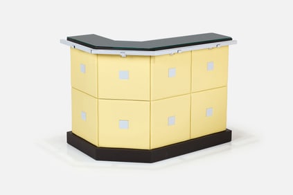 Moderne, Corner Bar