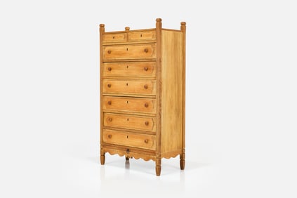 Henning Kjaernulf, Tall Chest