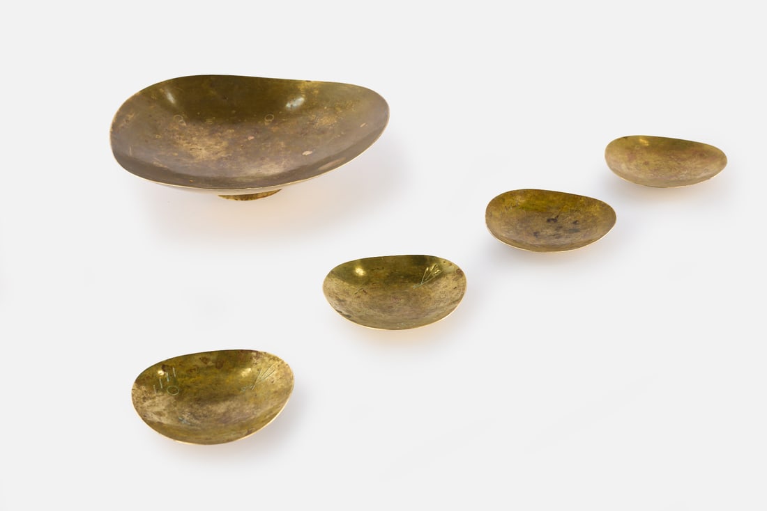 Hayno Focken, Dish Set (5): HAYNO FOCKENFive-piece dish set, ca. 1940Incised brass. Made in Germany.Each with designer's mark; larger additionally impressed "Made in Germany 1021" and smaller examples addition