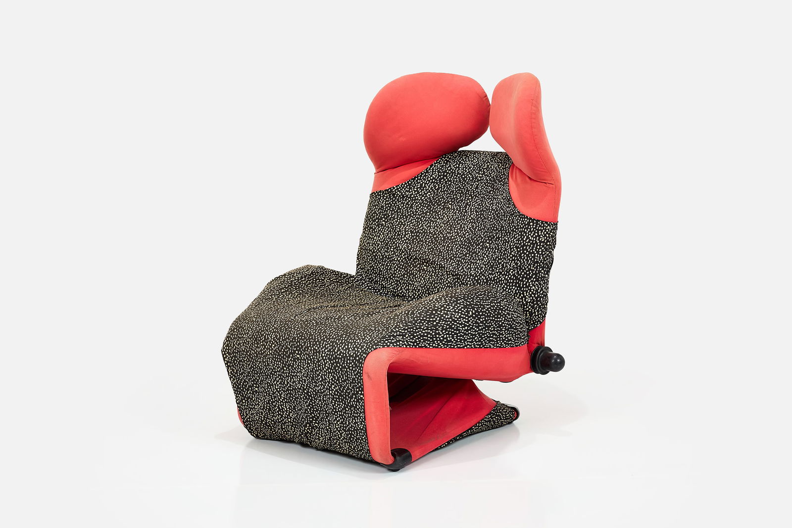 Toshiyuki Kita, 'Wink' Convertible Chair: TOSHIYUKI KITA 'Wink' convertible lounge chair, 1980sFabric, plastic, rubber. Manufactured by Cassina, Italy. 41" H x 32" W x 30" D