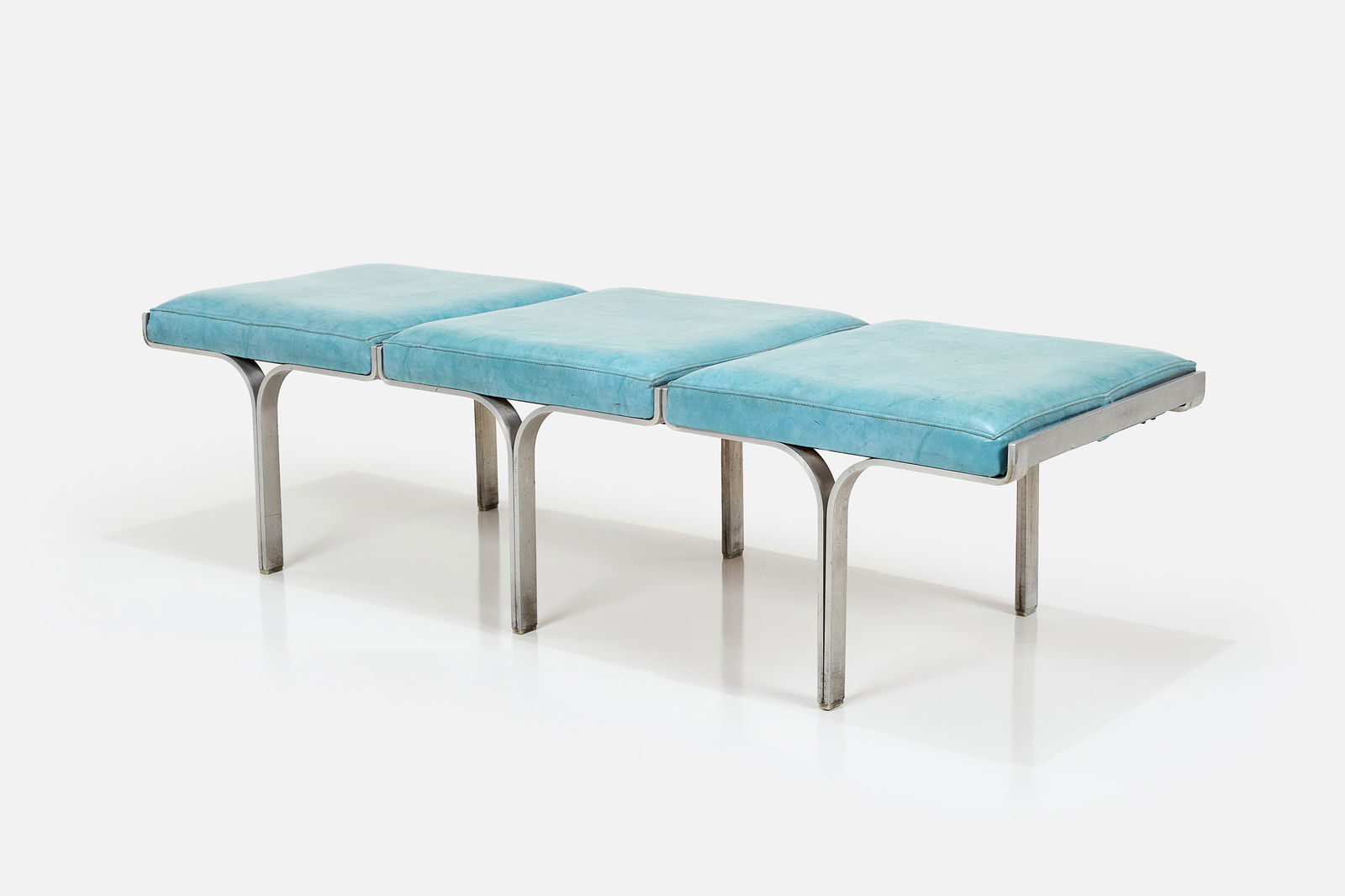 John Behringer, 'Link' Bench: JOHN BEHRINGER'Link' bench, model no. 656, 1961Aluminum, vinyl. Manufactured by Fabry Associates, Inc., USA. 17" H x 66.5" W x 22" D