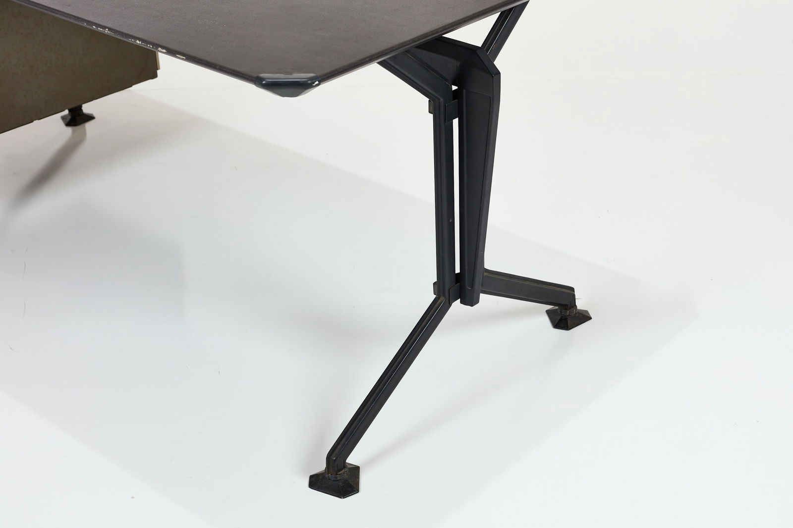 Studio BBPR, 'Arco' Desk - 11