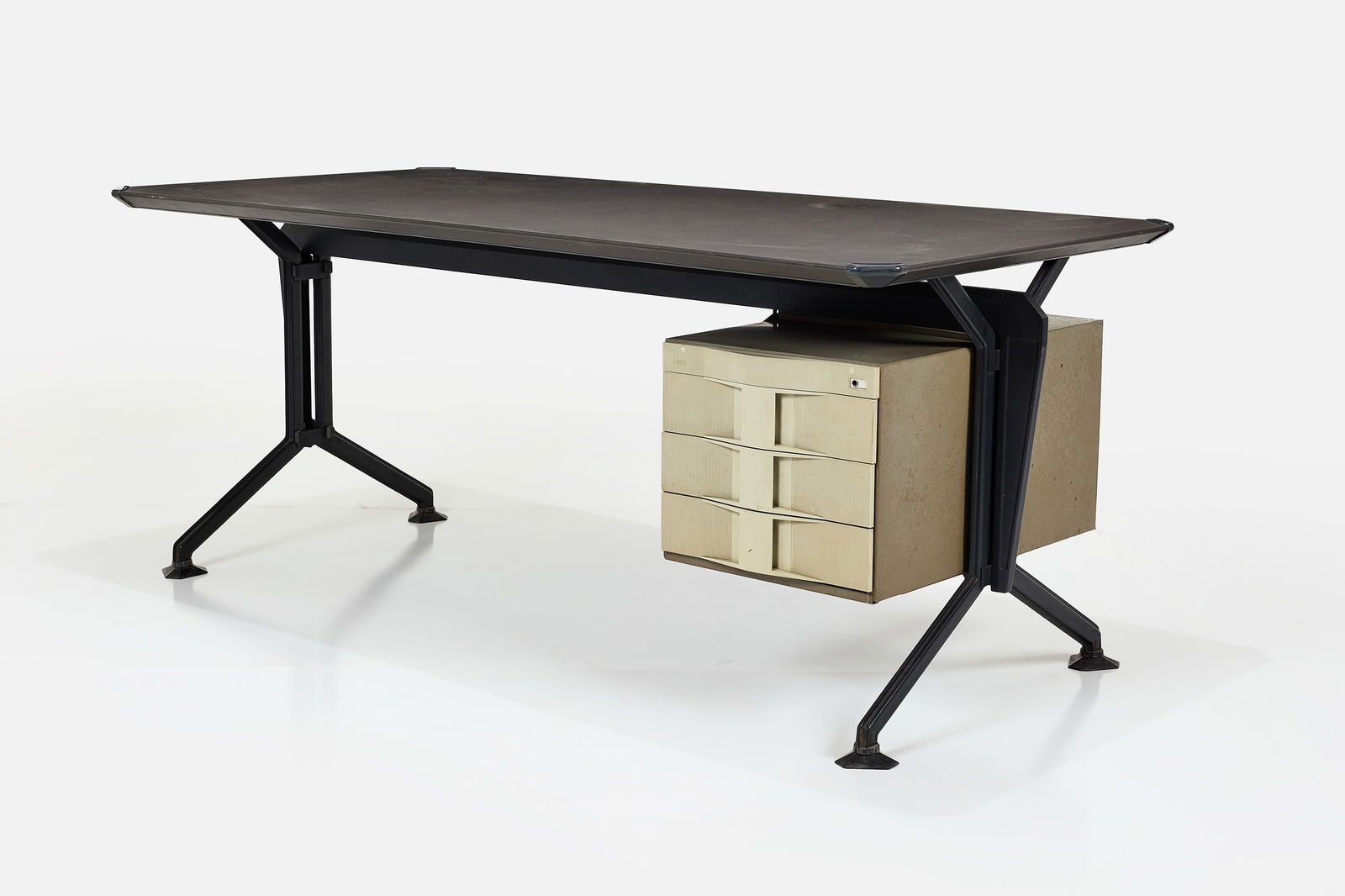 Studio BBPR, 'Arco' Desk (1 of 13)