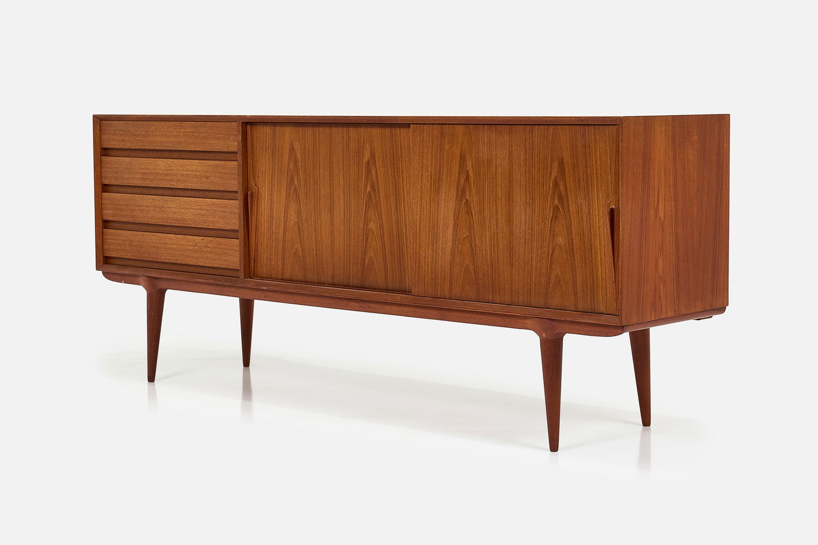 Gunni Omann, Credenza (1 of 11)