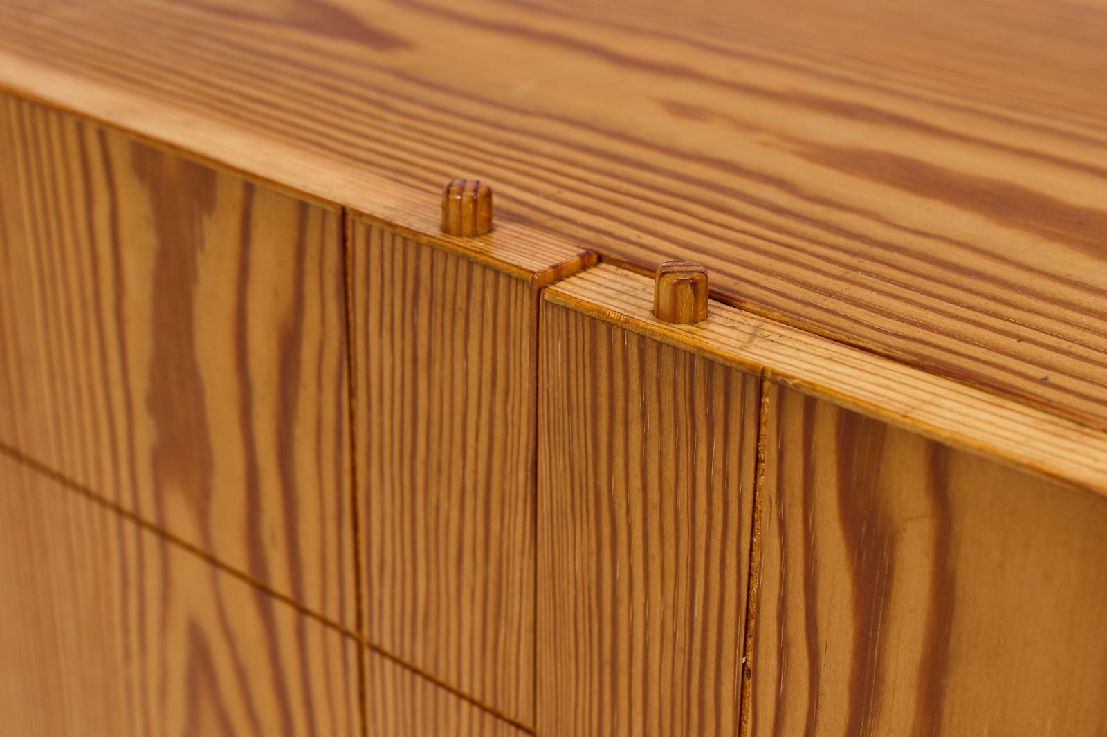 Poul Hundevad, Petite Cabinets (2) - 7