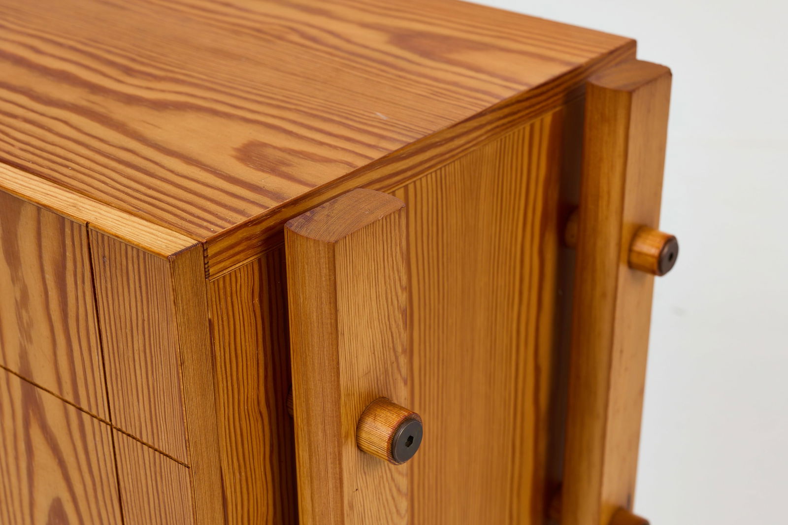 Poul Hundevad, Petite Cabinets (2) - 8