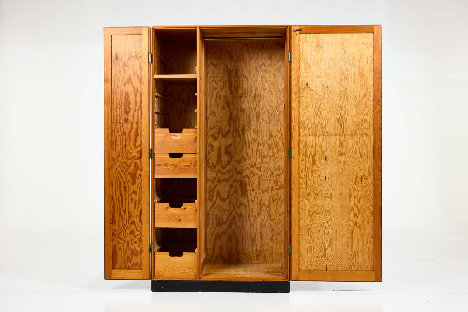 Borge Mogensen, Wardrobe Cabinet - 7