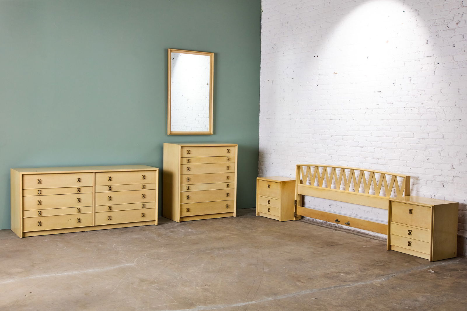 Paul Frankl, Bedroom Suite (6): PAUL FRANKL Six-part bedroom suite, 1950s Lacquered wood, brass, wood. Manufactured by Johnson Furniture, USA. Occasional branded manufacturer's mark. Tall dresser: 45" H x 40" W x