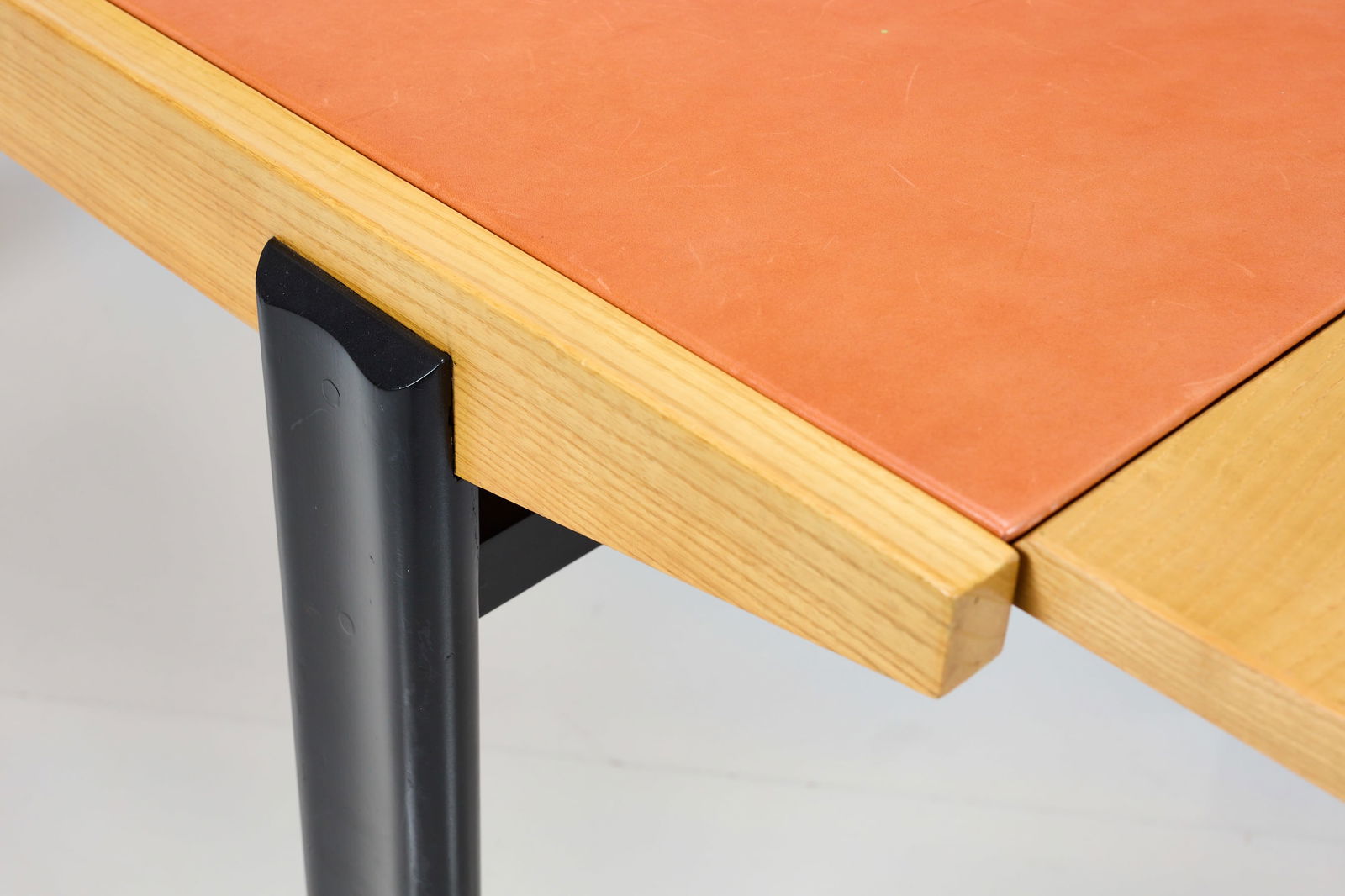 Pierre Guariche, Extending Table - 5