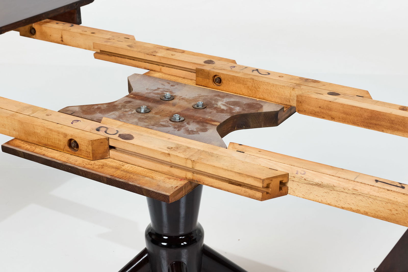 Erno Fabry, Extending Dining Table - 7