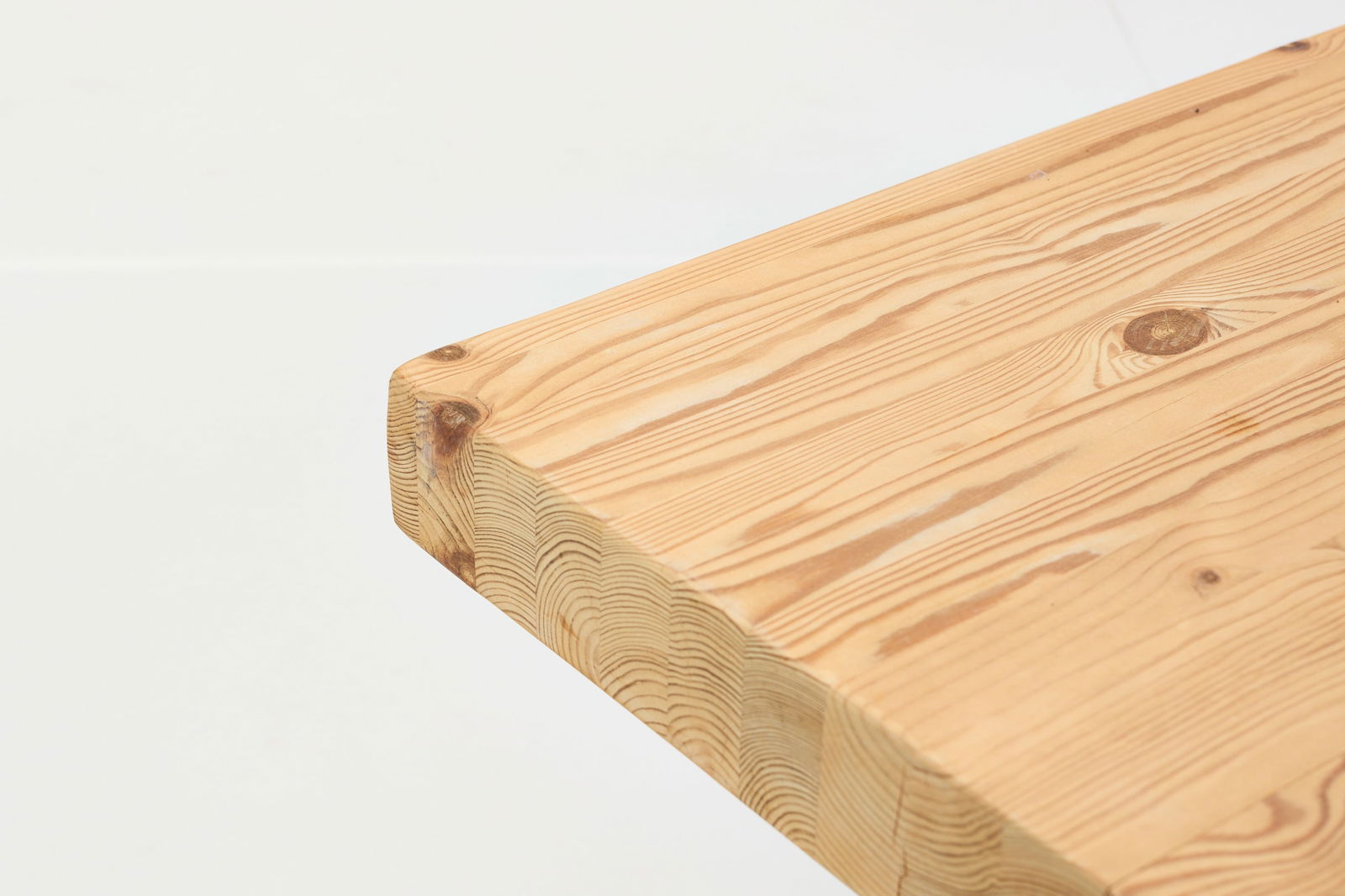 Roland Wilhelmsson, Coffee Table - 4