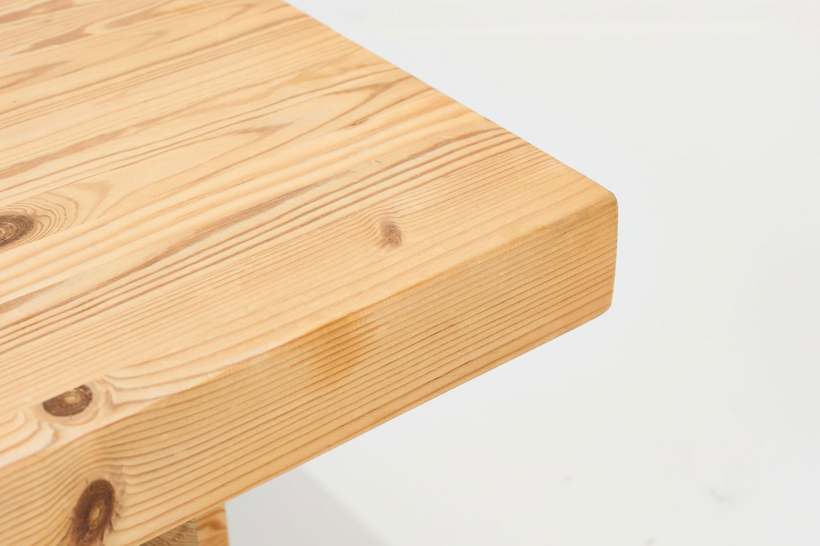 Roland Wilhelmsson, Coffee Table - 8