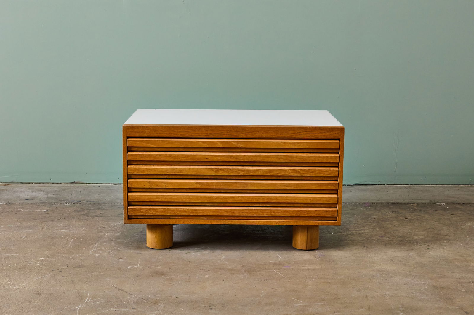 Modern, Flat File - 2