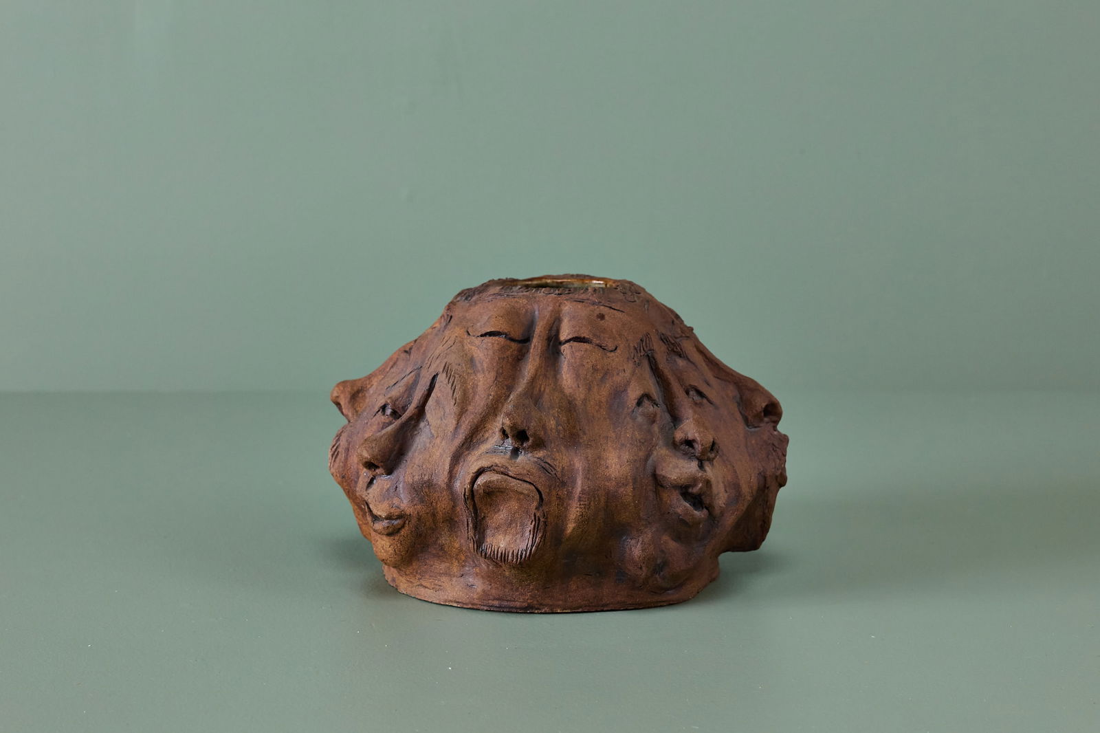 Gerda Luise, 'Faces' Vase - 4