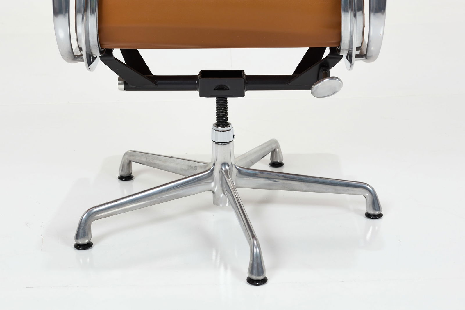 Charles + Ray Eames, 'Soft Pad' Executive Chair - 5