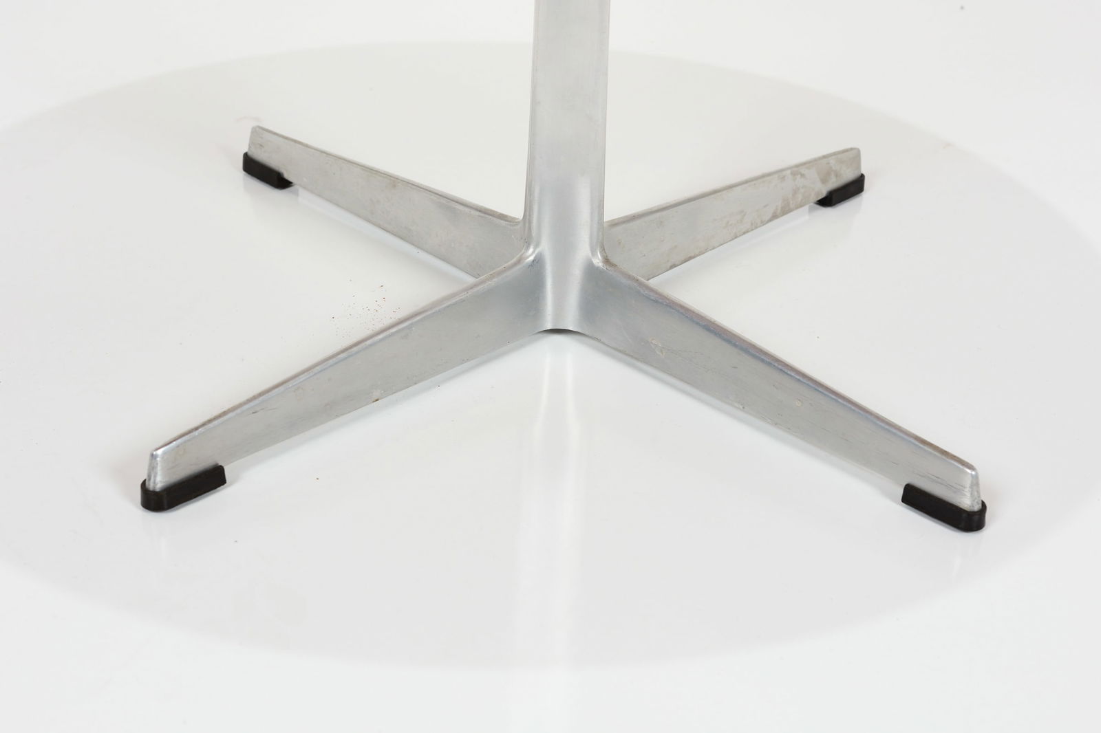 Arne Jacobsen, Side Table - 5