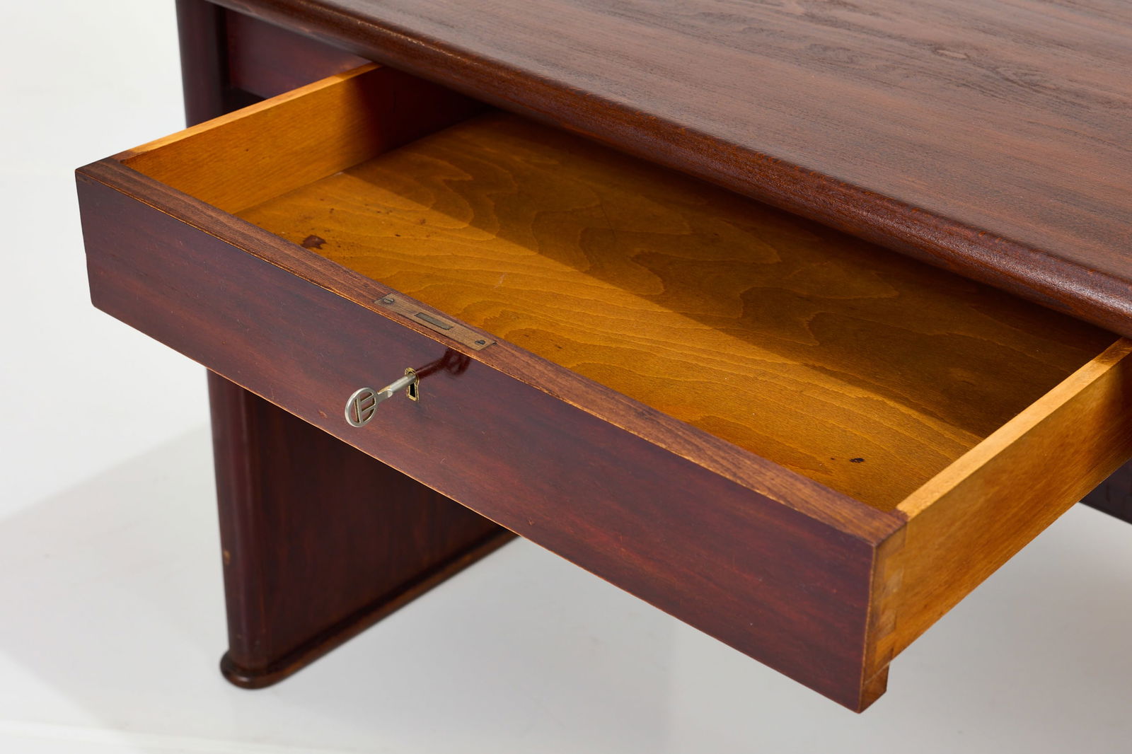 Fritz Hansen, Desk - 4