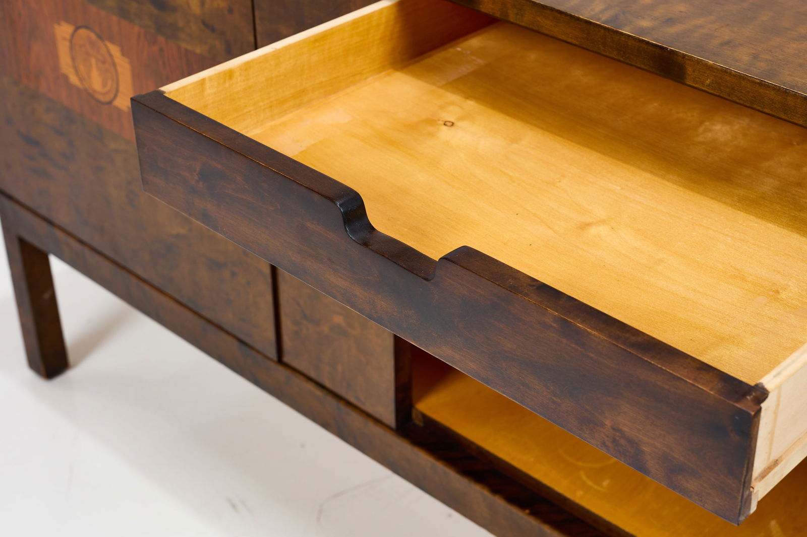 Art Deco, Raised Cabinet - 4