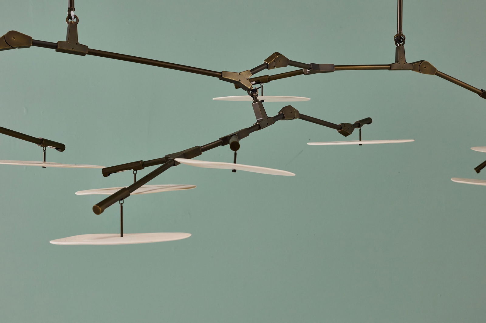 Lindsey Adelman, 12-Light 'Branching Disc' Chandelier - 4