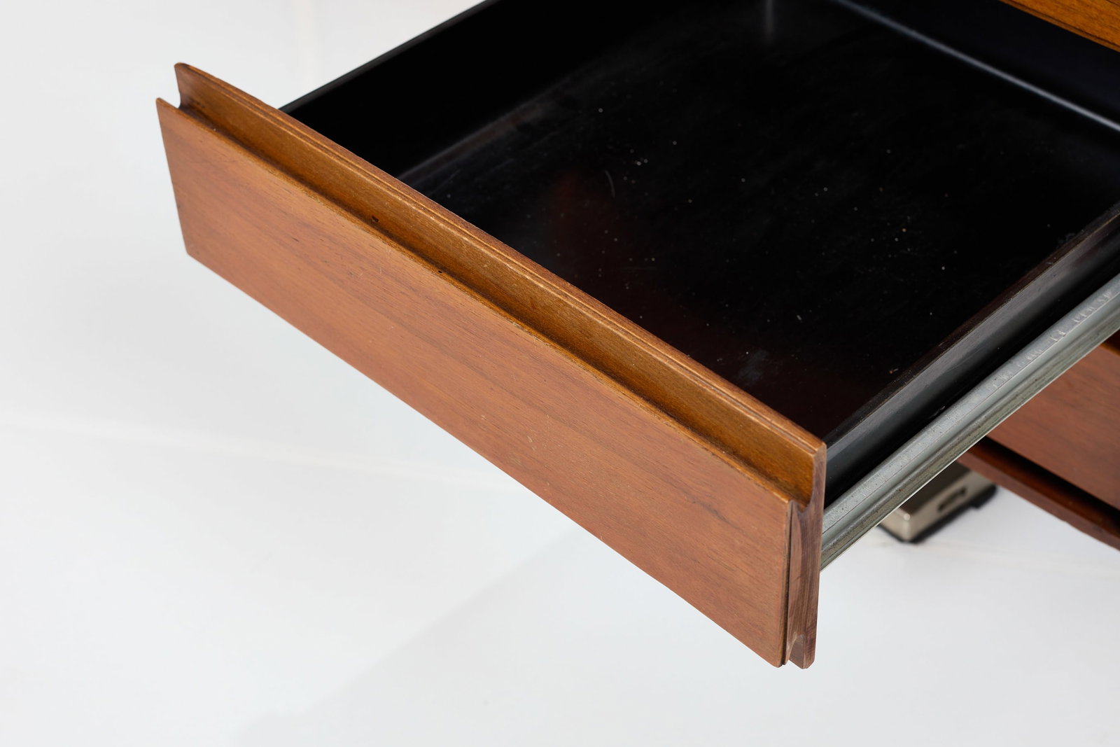 Gio Ponti, Desk - 5