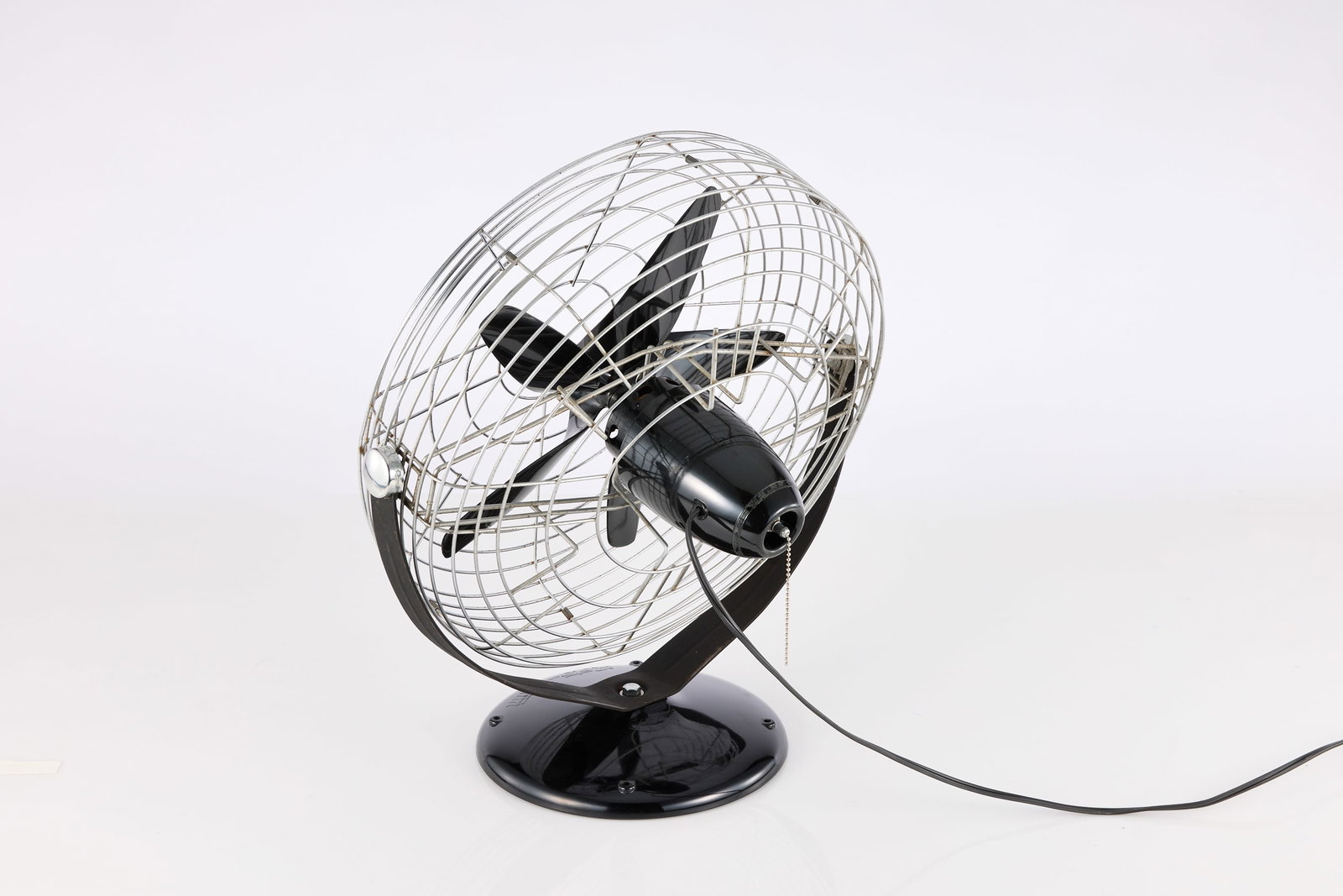Max Weber, Roto-Beam Table Fan - 4