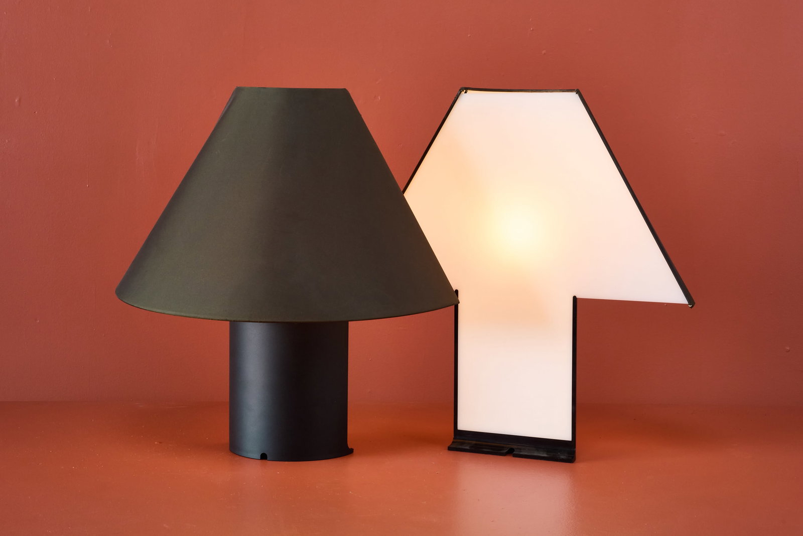 Mario Barbaglia + Marco Colombo, 'Edipo' Table Lamps (2): MARIO BARBAGLIA + MARCO COLUMBO Pair of 'Edipo' Table Lamps, 1980s Acrylic, fabric, plastic. Produced by PAF, Italy. Undersides molded with manufacturer's information. Each: