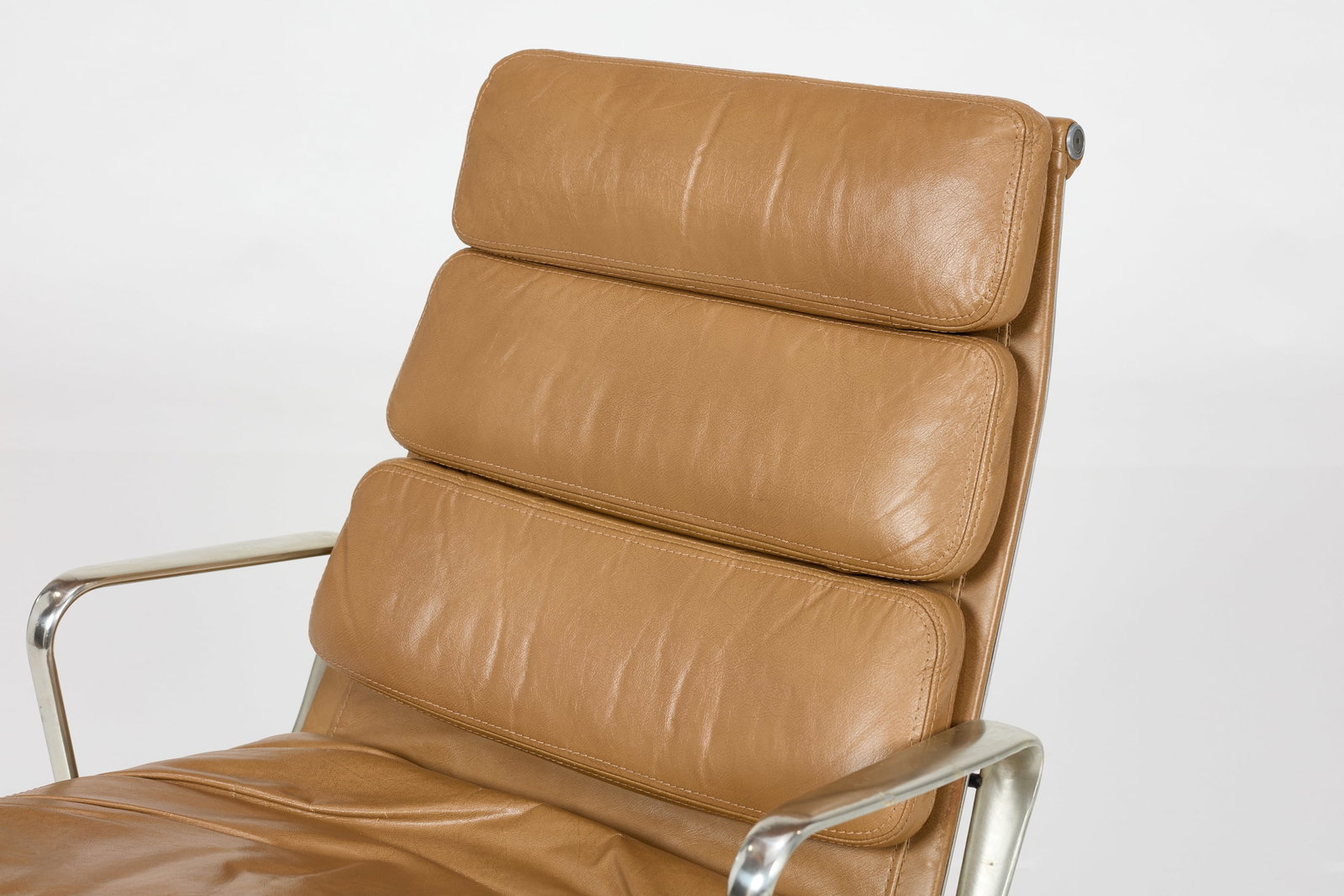 Charles + Ray Eames, 'Softpad' Lounge Chairs (2) - 6