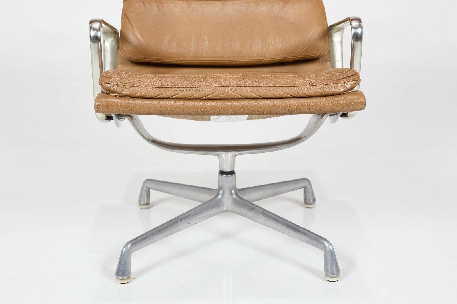 Charles + Ray Eames, 'Softpad' Lounge Chairs (2) - 9