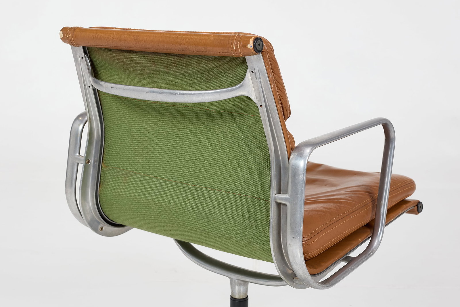 Charles + Ray Eames, 'Soft Pad' Chairs (3) - 4