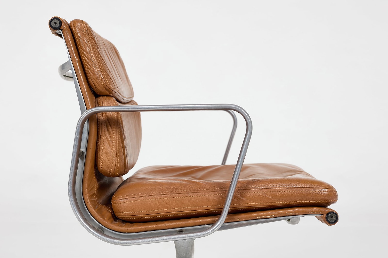 Charles + Ray Eames, 'Soft Pad' Chairs (3) - 5