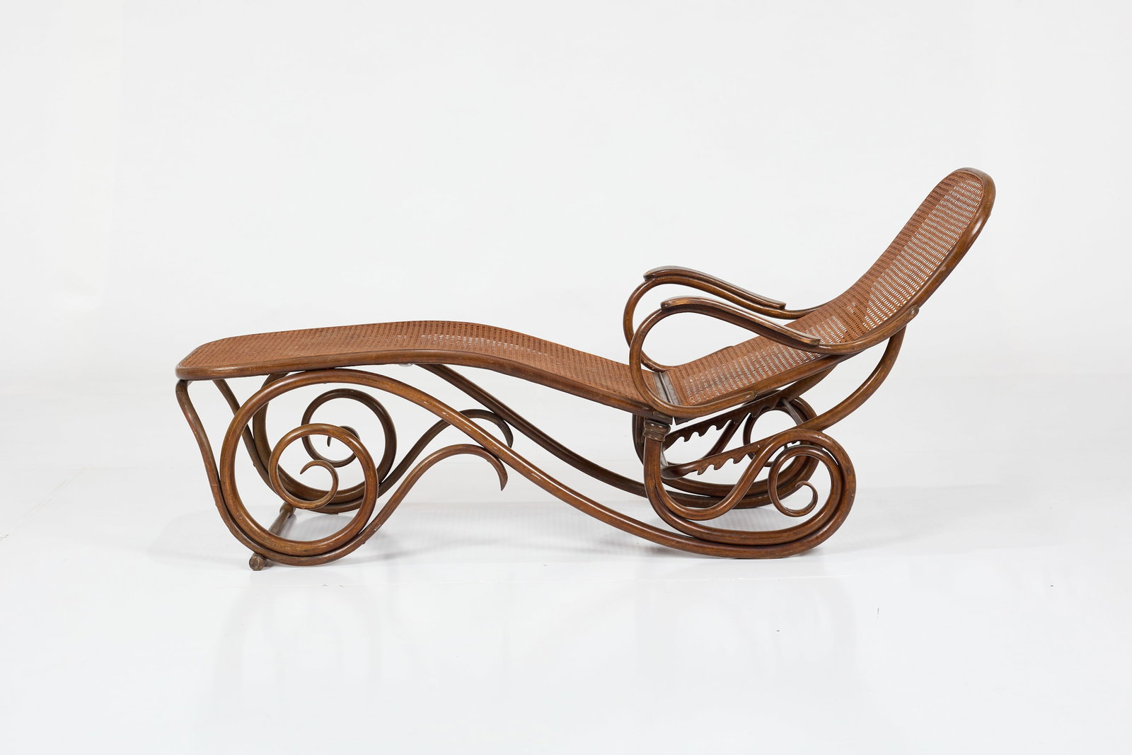 Thonet, Chaise Lounge - 4