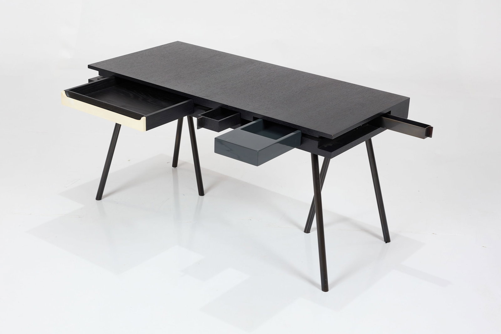 Caste, Desk - 3
