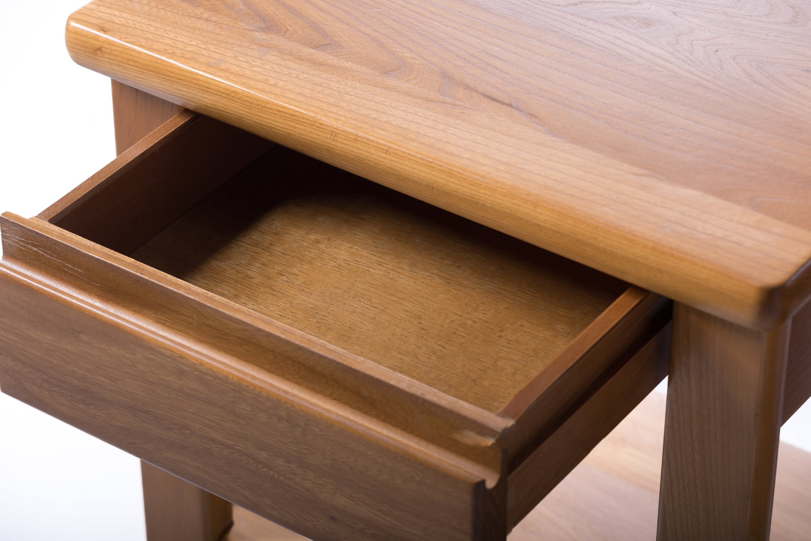 Maison Regain, Nightstands (2) - 3