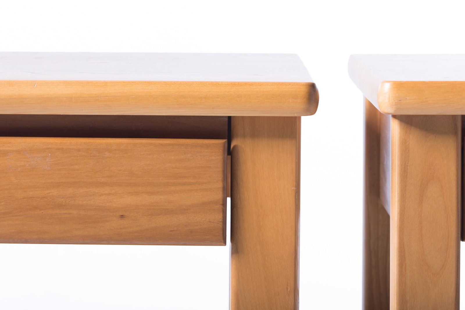 Maison Regain, Nightstands (2) - 4