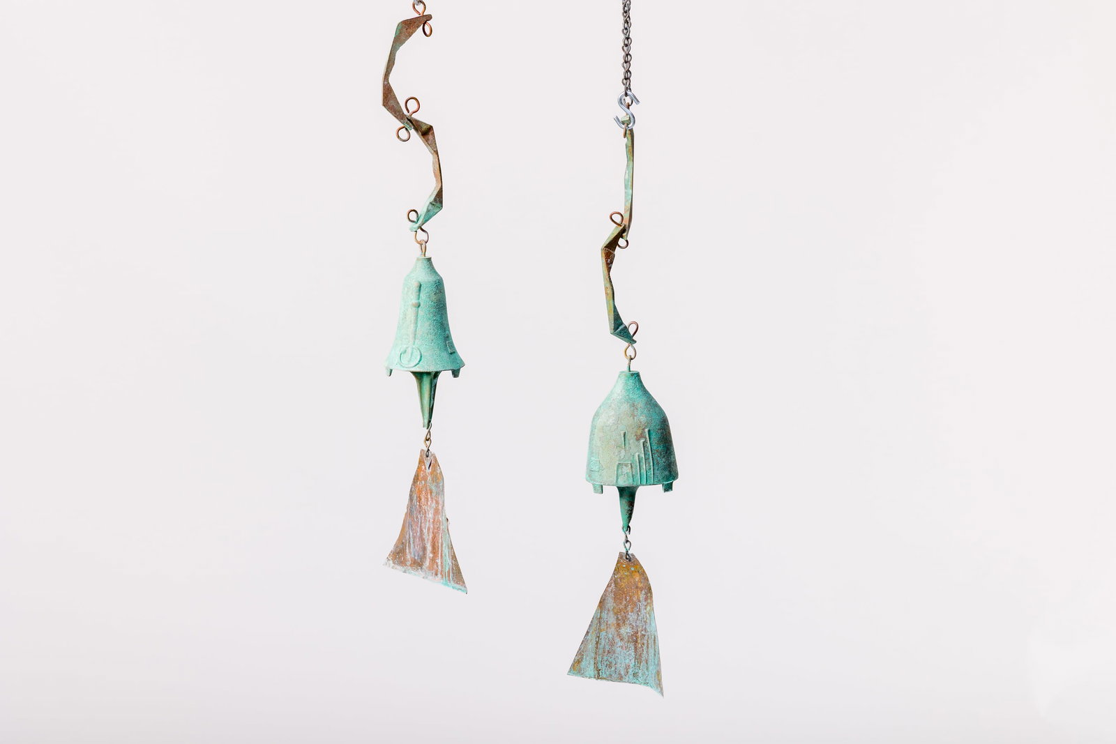 Paolo Soleri, Windbells (2): PAOLO SOLERI Two windbells, late 20th century Bronze, copper. Produced at Arcosanti, Mayer, AZ. With applied maker's mark. Each approximately: 23" H x 5.5" W x